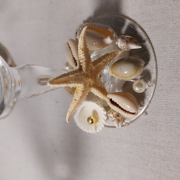 Handmade Shell Art Cognac Glasses Set of 4 Etched Glasses - Picture 3 of 9